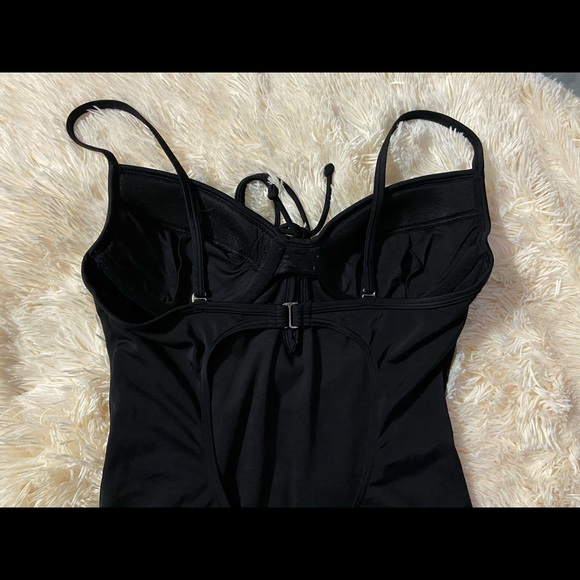 Victoria’s Secret one piece swimsuit - Picture 5 of 9